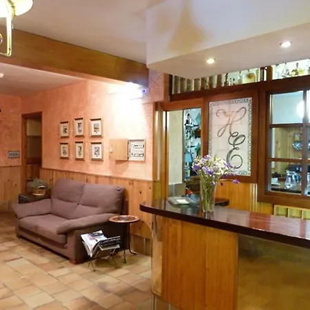 Esther 3* La Virgen de la Vega